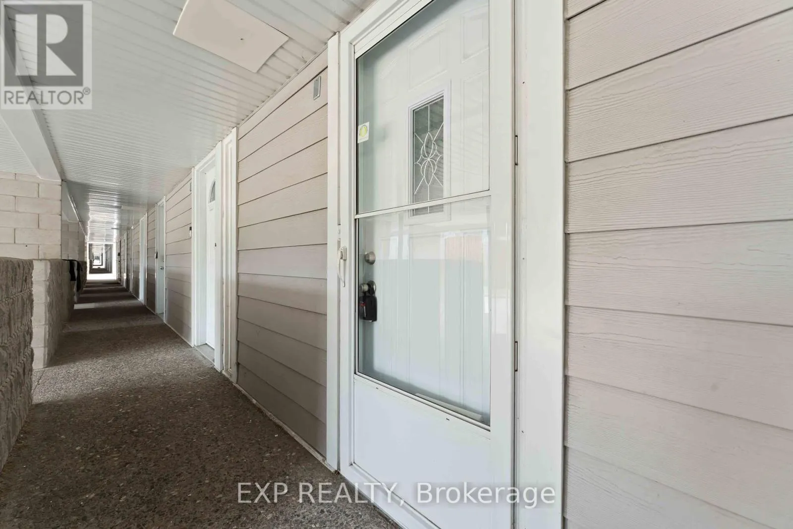 181 - 825 CAHILL DRIVE W