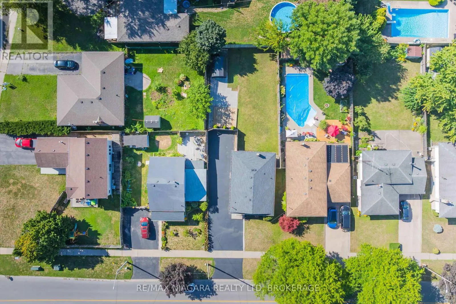 6160 CHURCH'S LANE