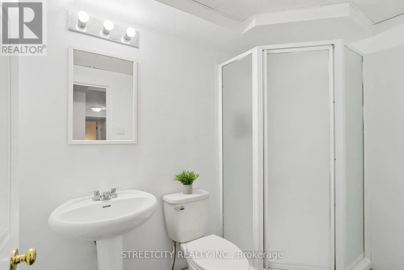 81 - 1247 HURON STREET, #81