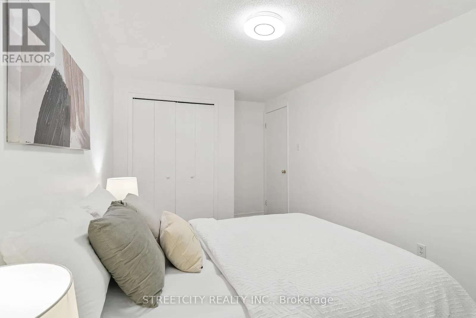 81 - 1247 HURON STREET, #81