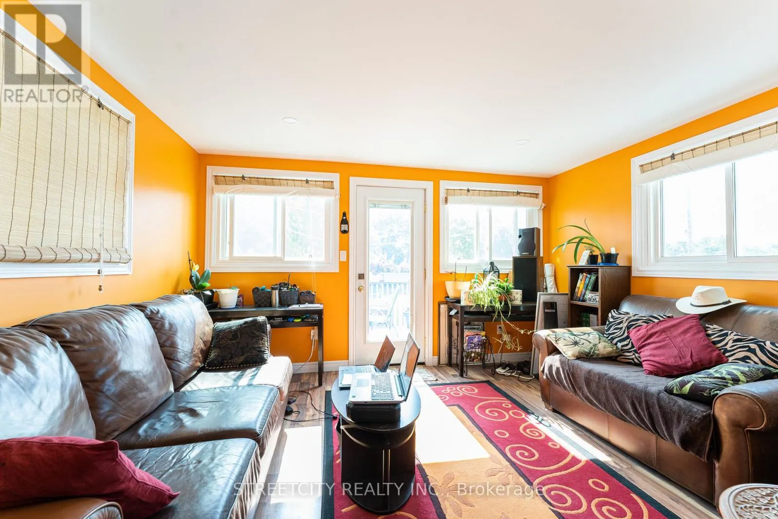206 MAIN STREET E