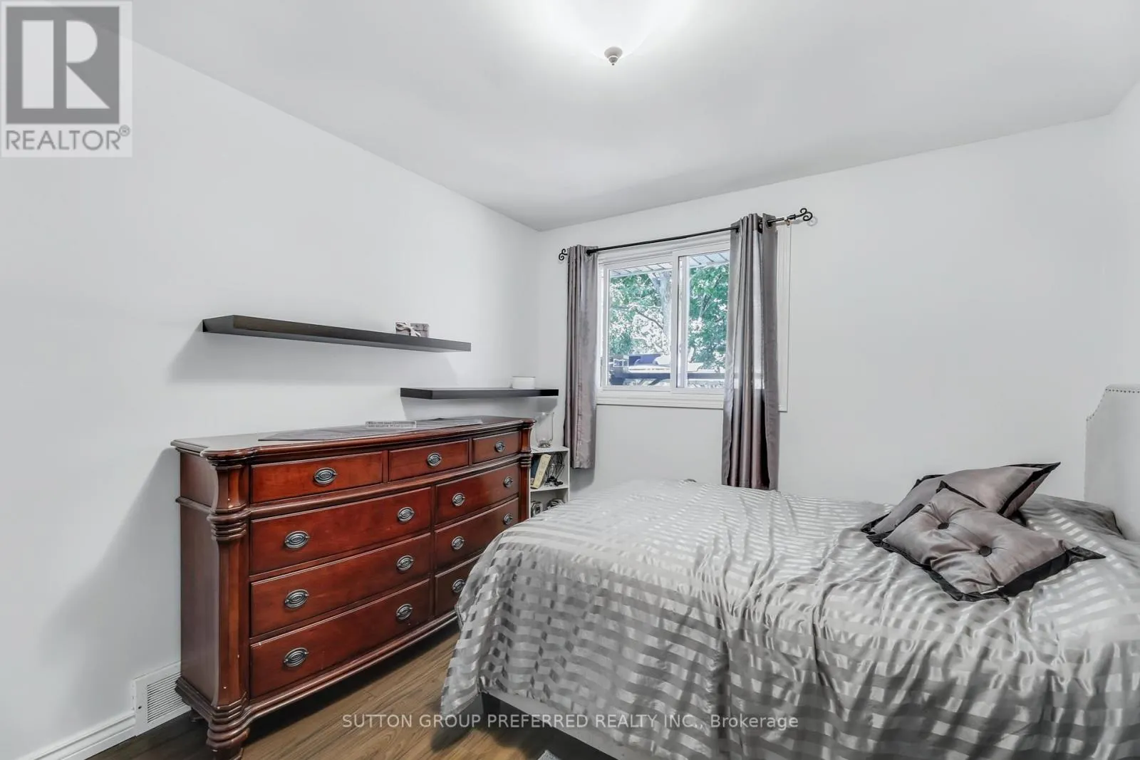 82 LACEY CRESCENT