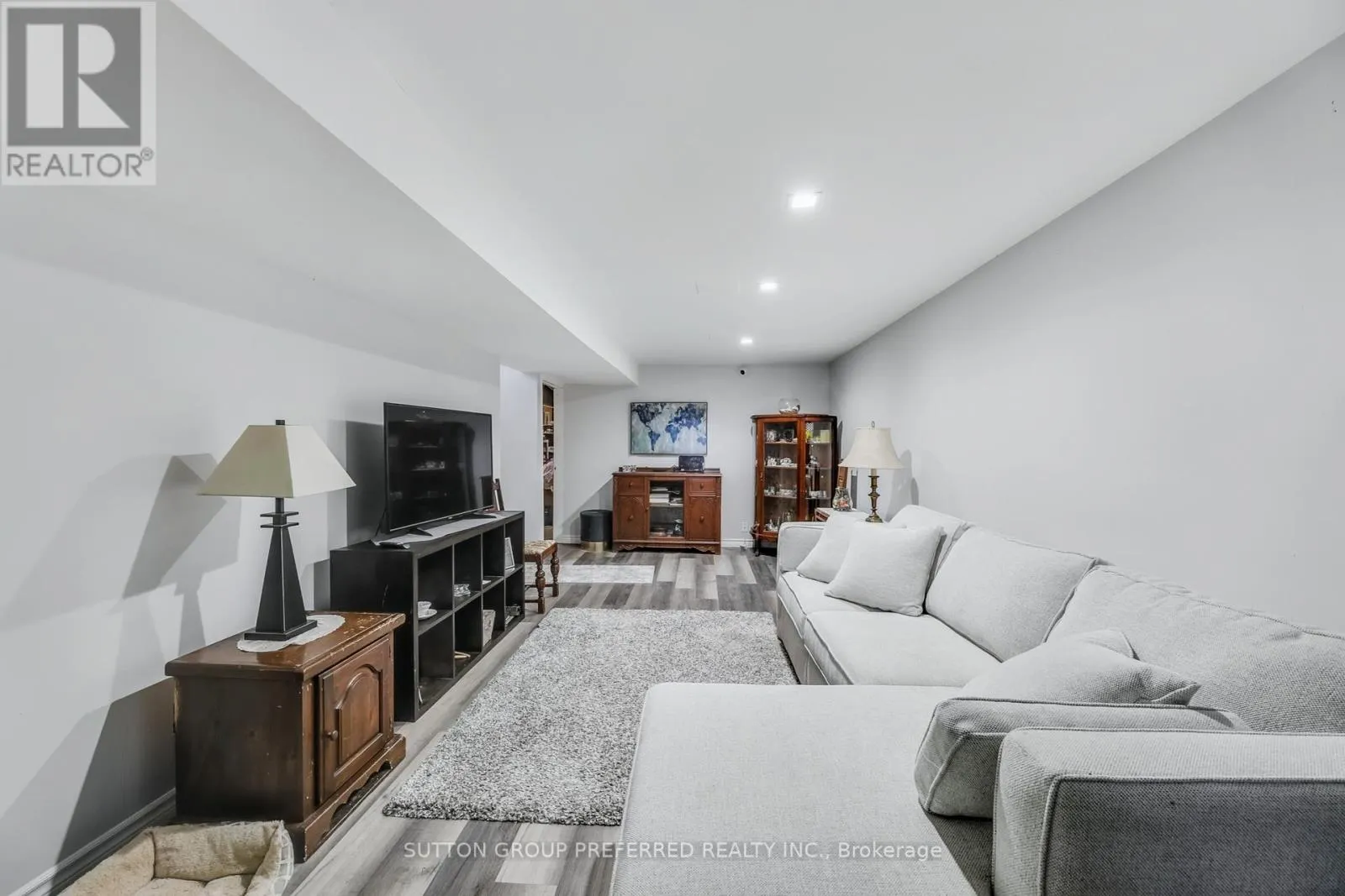 82 LACEY CRESCENT