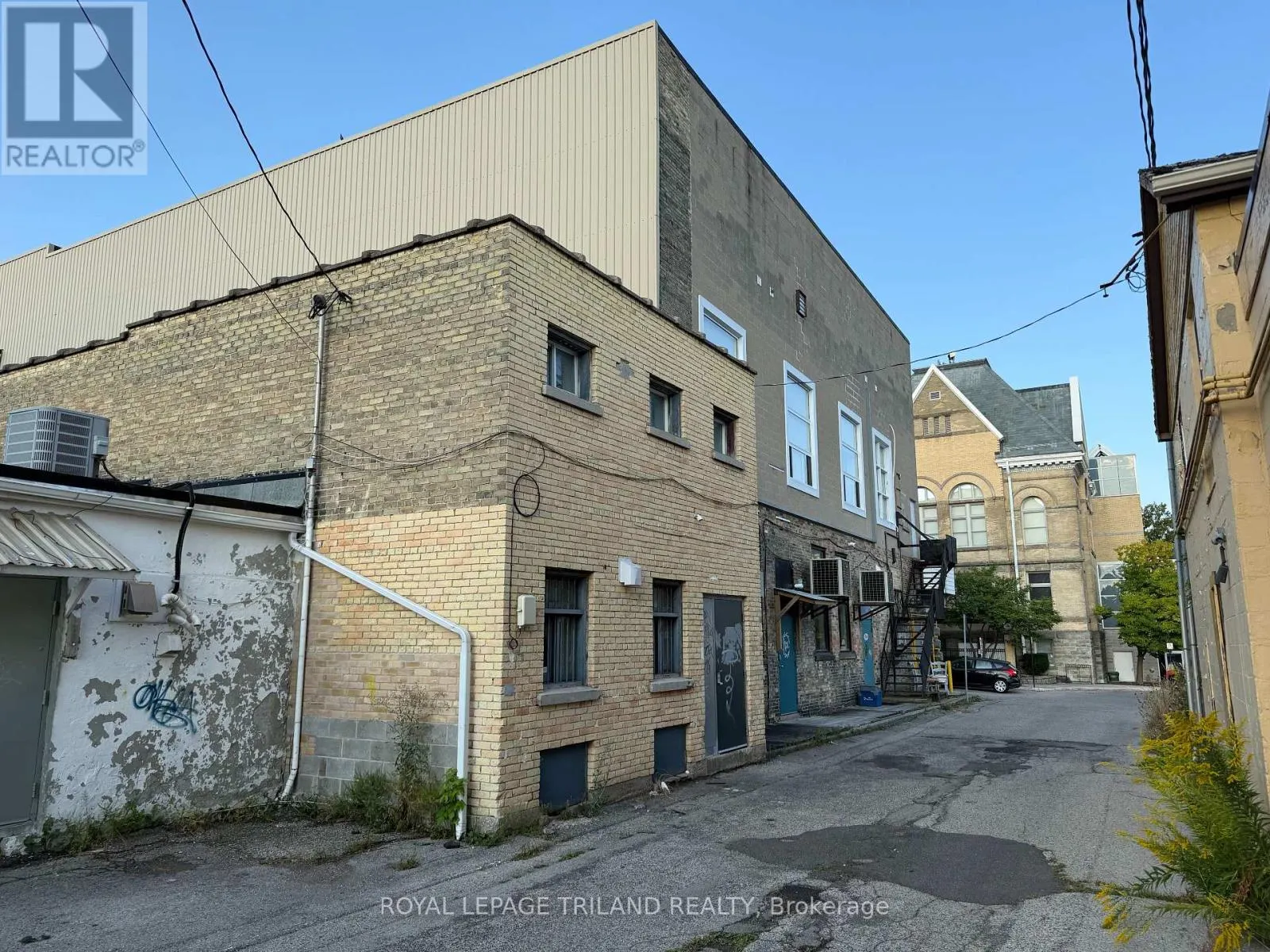 571 TALBOT STREET