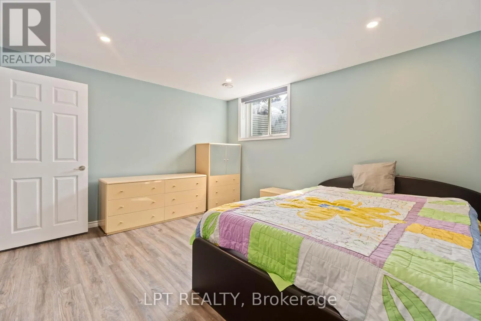 100 BLACKHORSE DRIVE