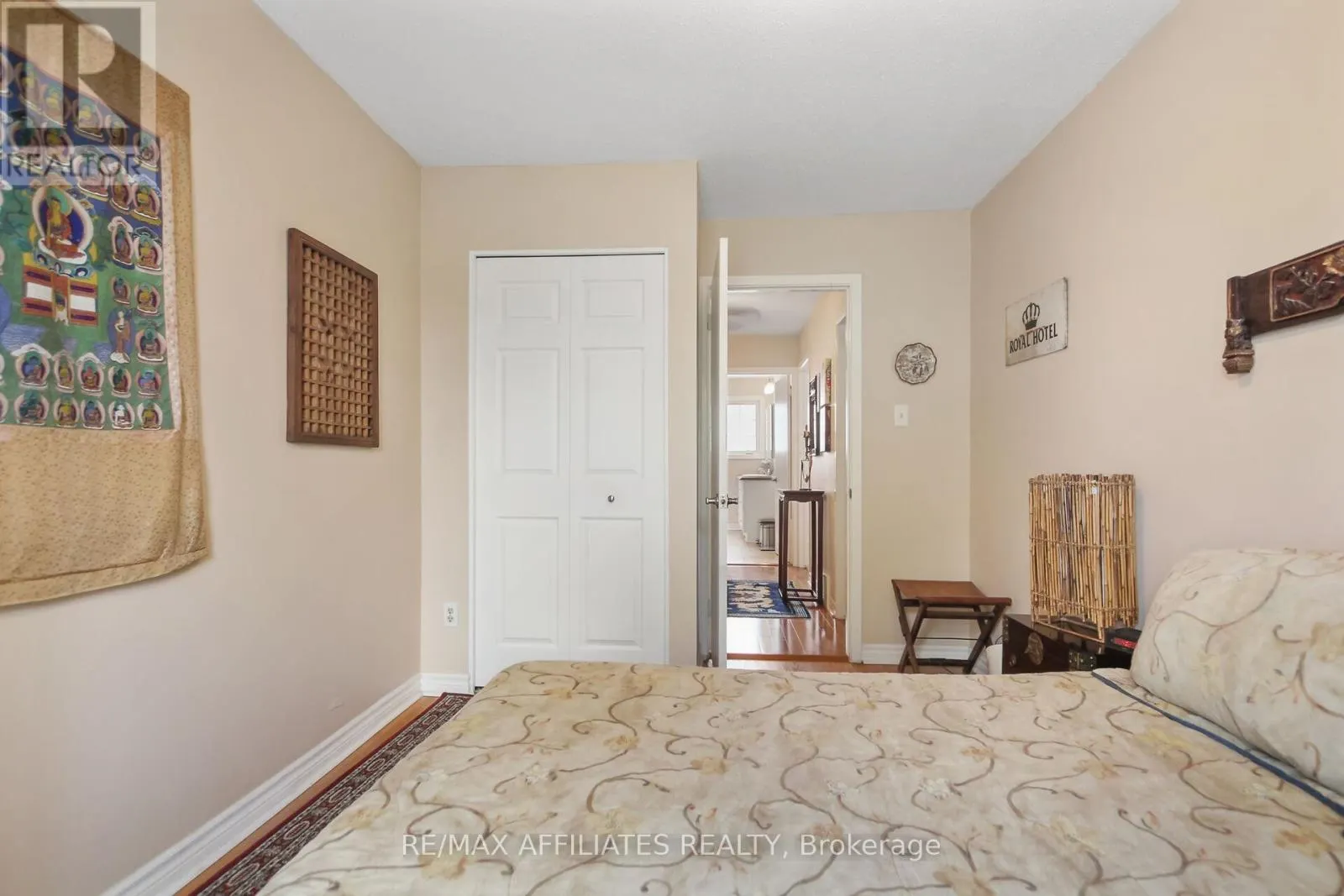 1065 MEADOWLANDS DRIVE