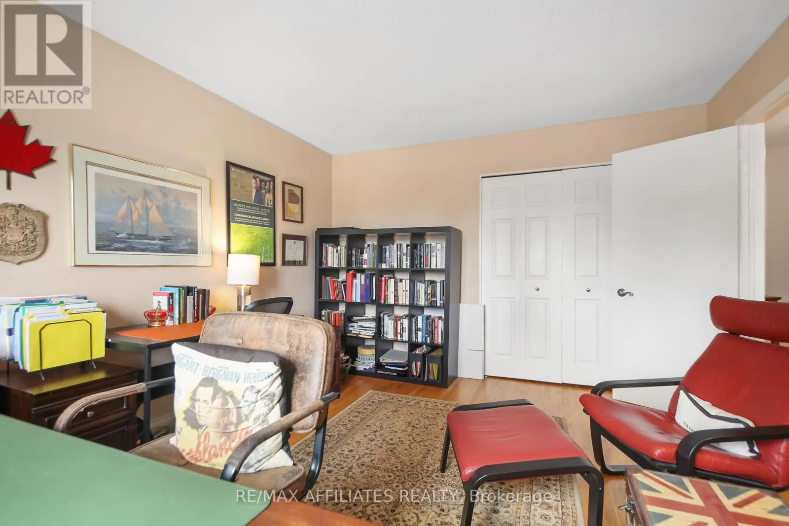 1065 MEADOWLANDS DRIVE