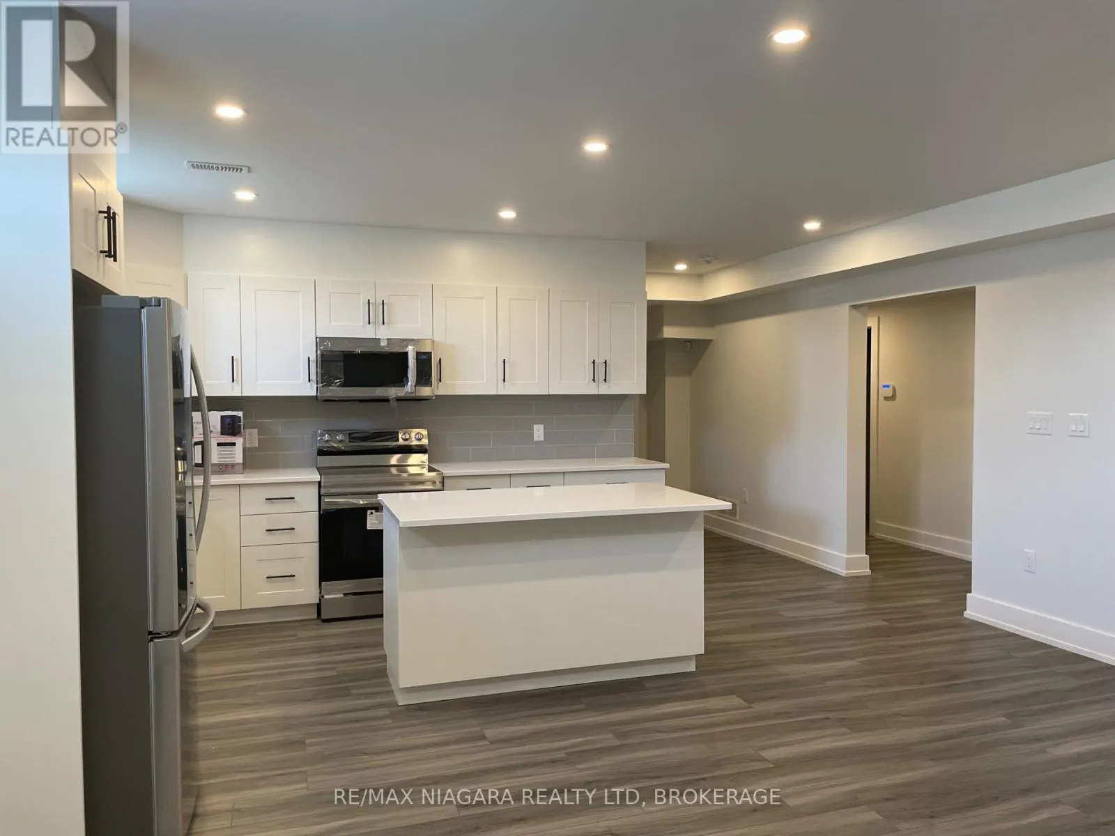 6484 SAM IORFIDA DRIVE