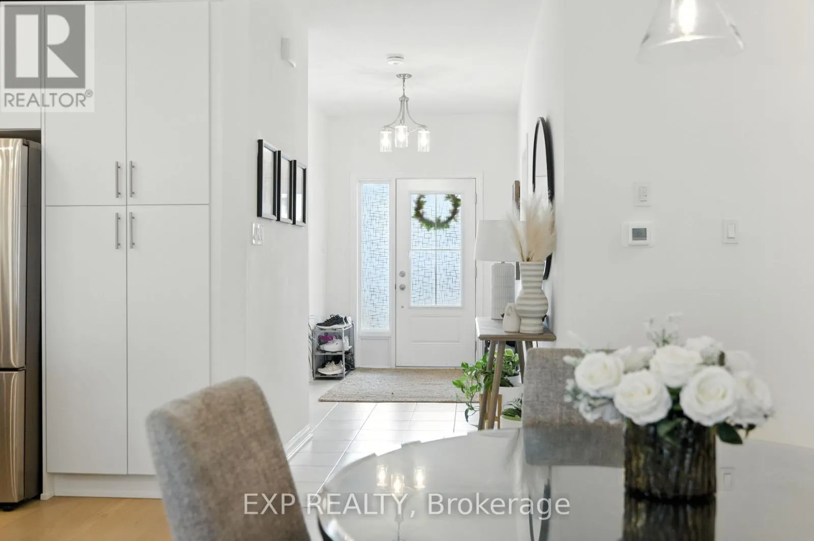 202 DOWSLEY CRESCENT