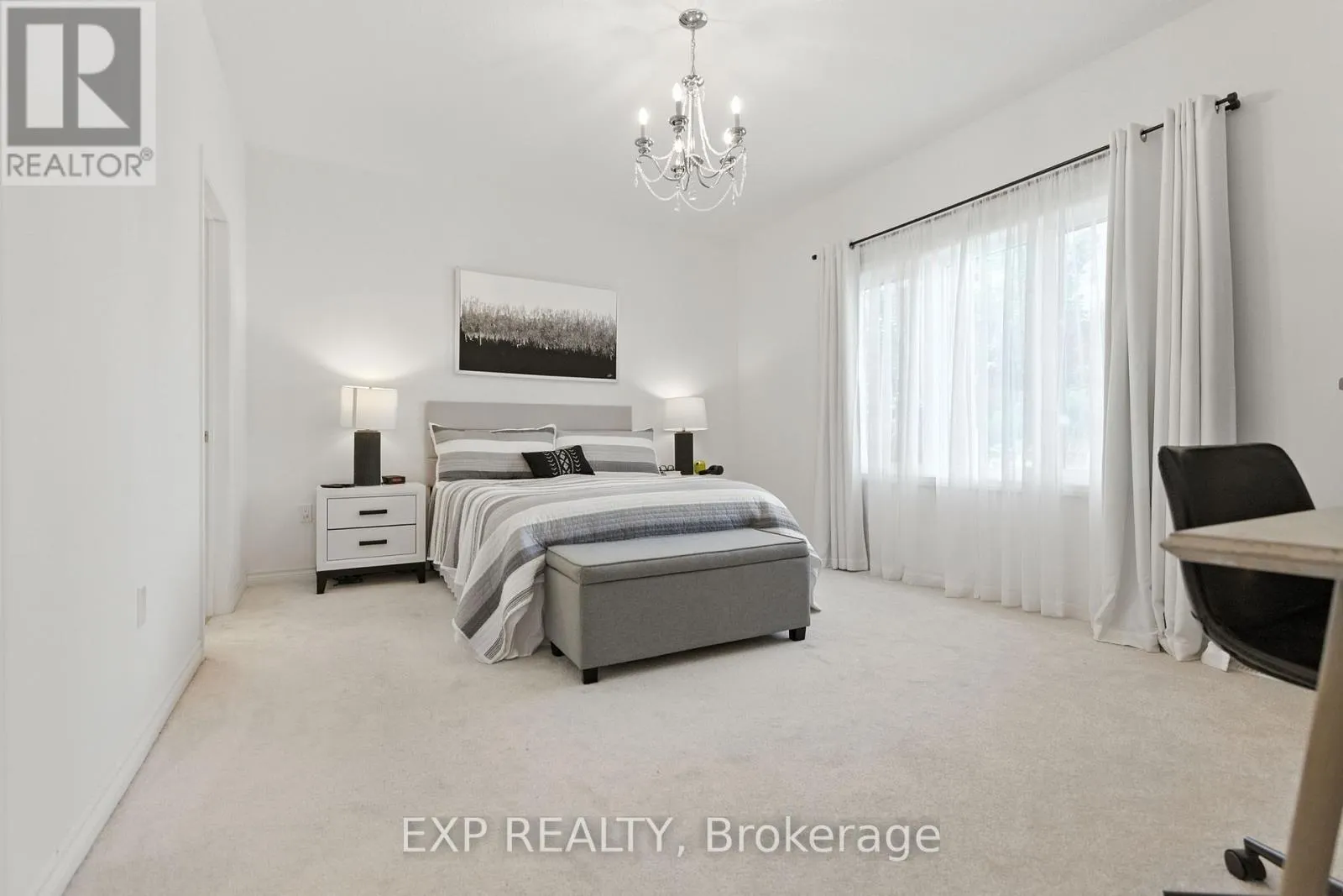 202 DOWSLEY CRESCENT