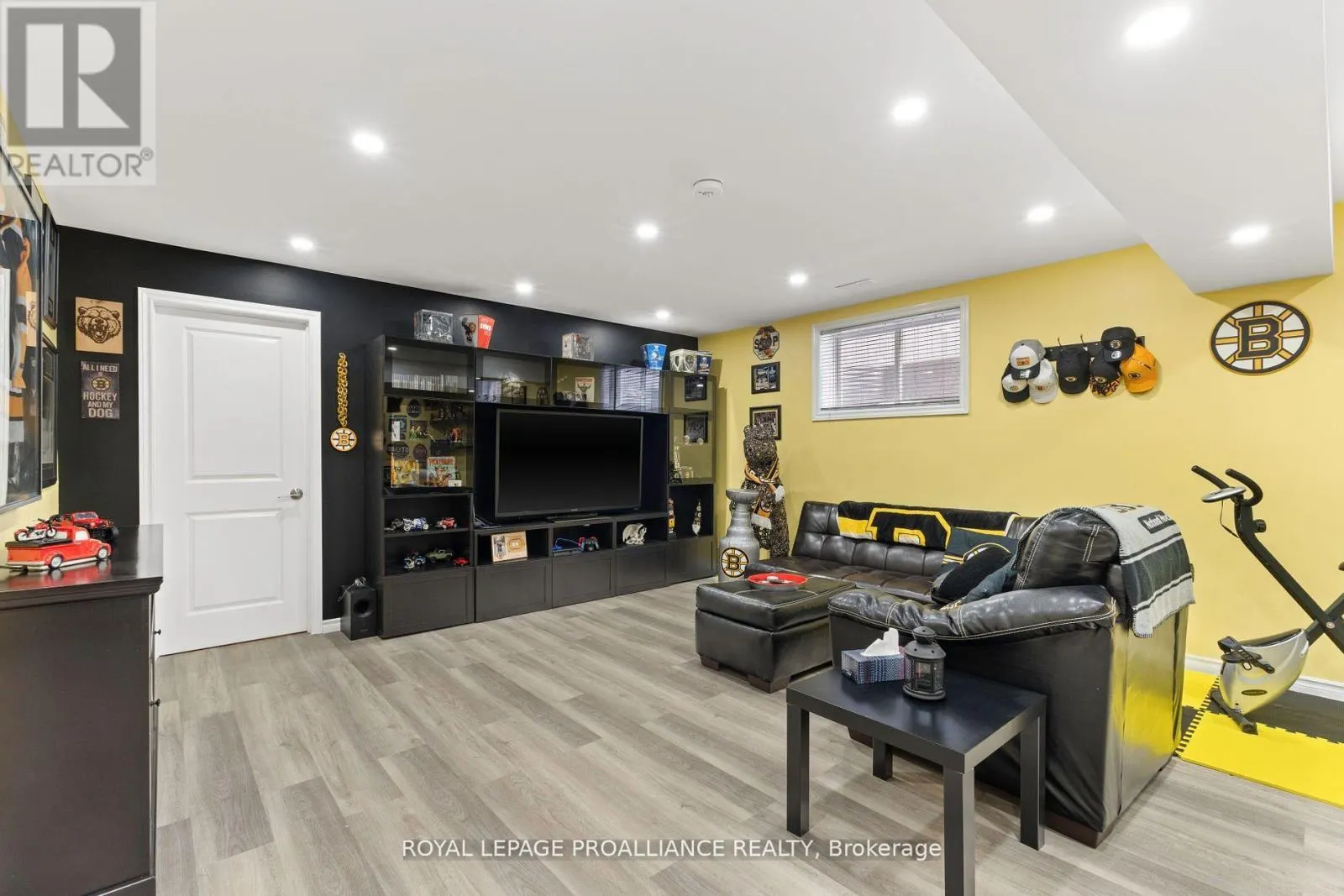 90 ALDERSGATE DRIVE