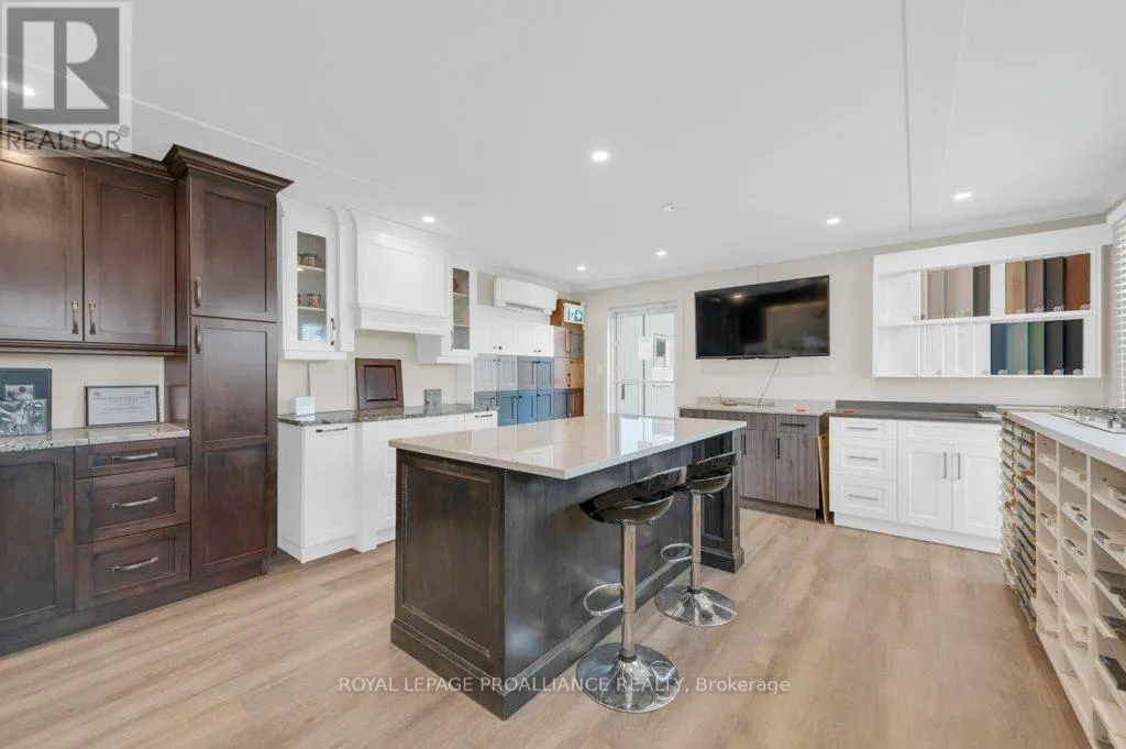6 - 400 W FRONT STREET, #6