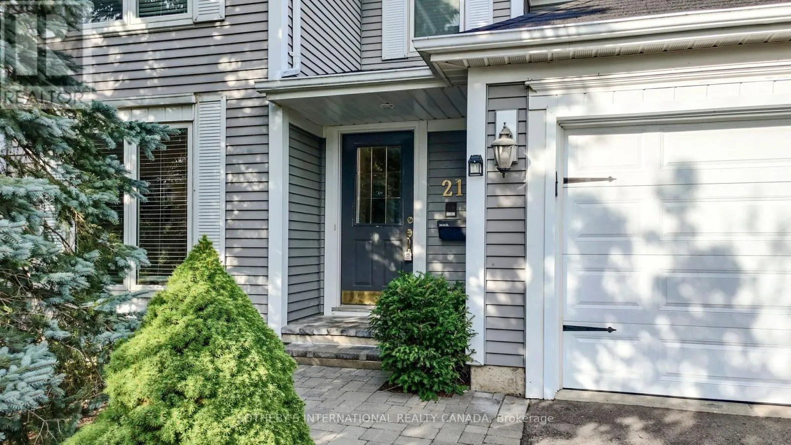 218 DORCHESTER PLACE