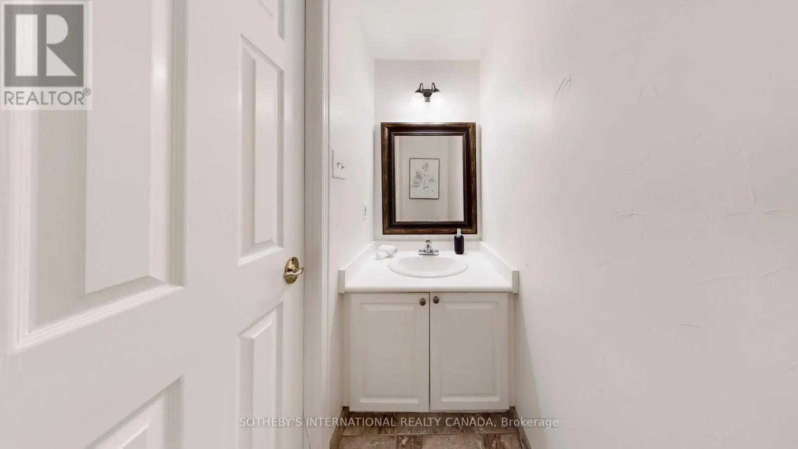 218 DORCHESTER PLACE