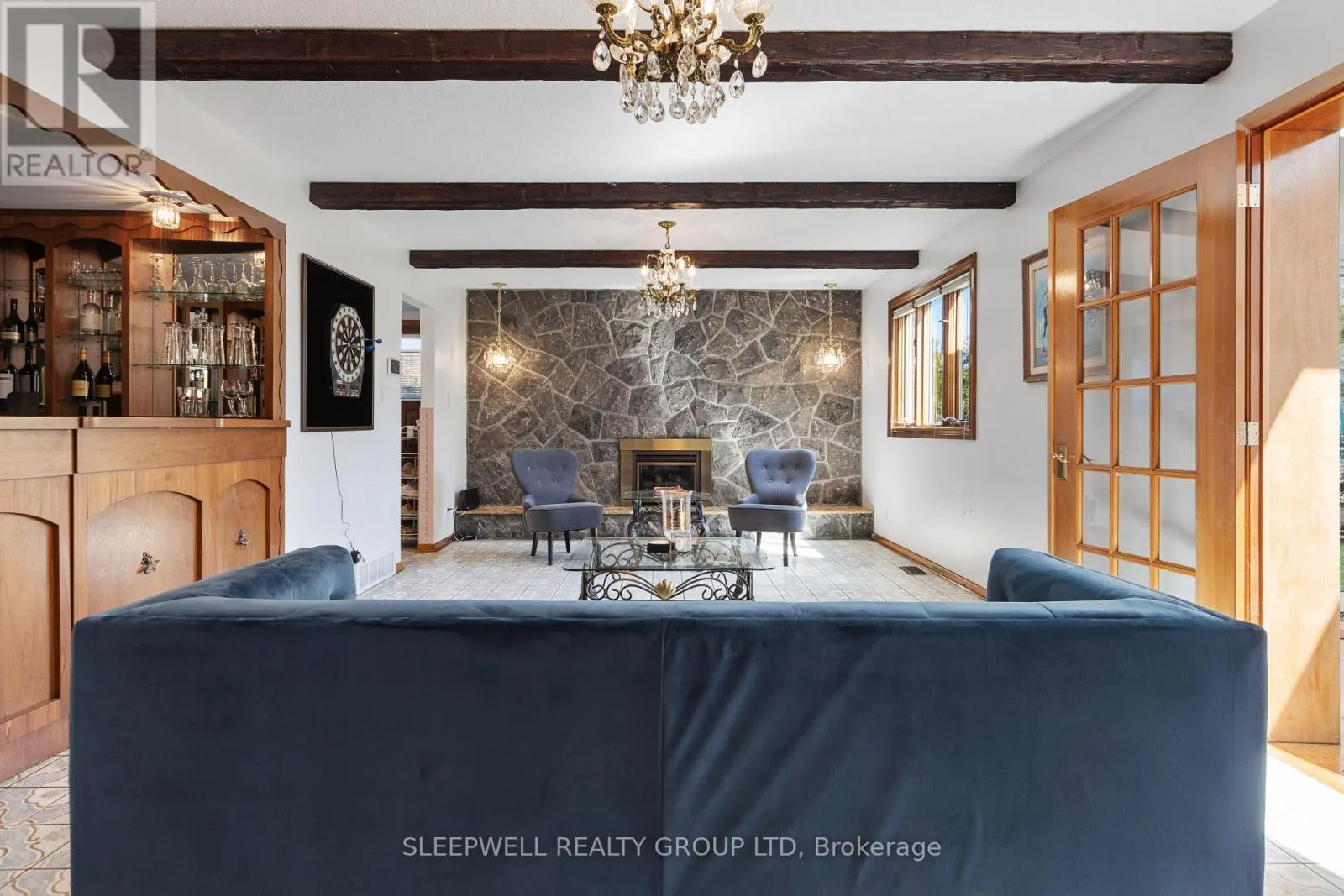 1545 PRINCE OF WALES DRIVE