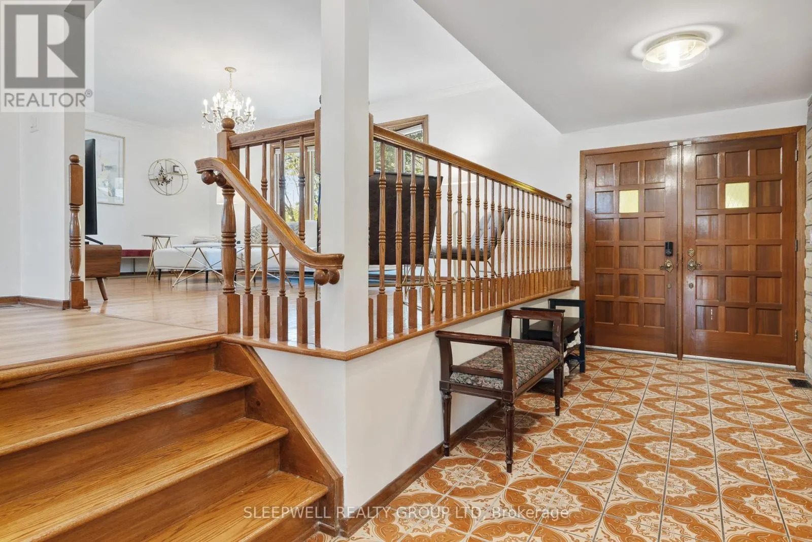 1545 PRINCE OF WALES DRIVE