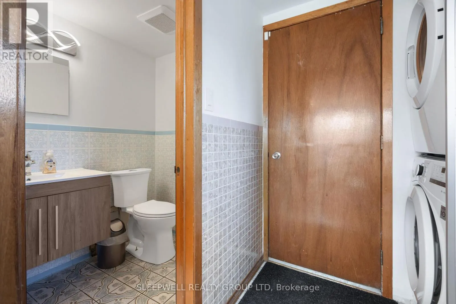 1545 PRINCE OF WALES DRIVE