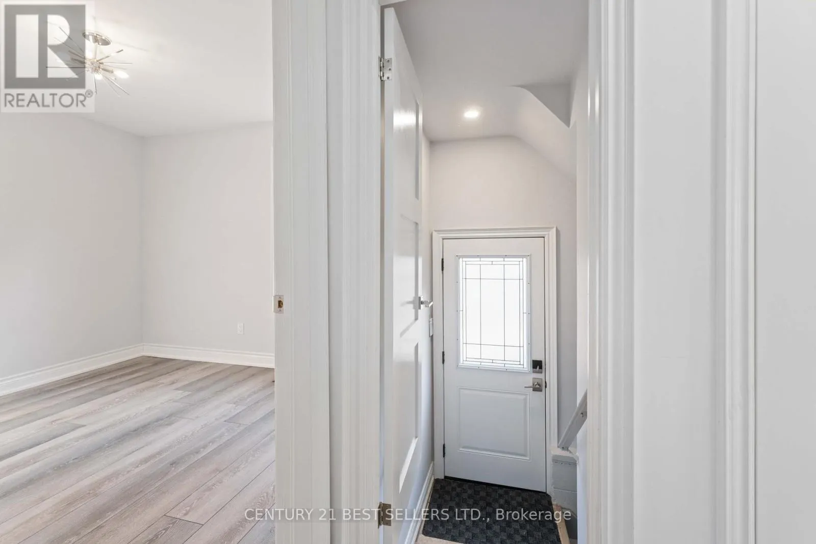 599 BEACH BOULEVARD