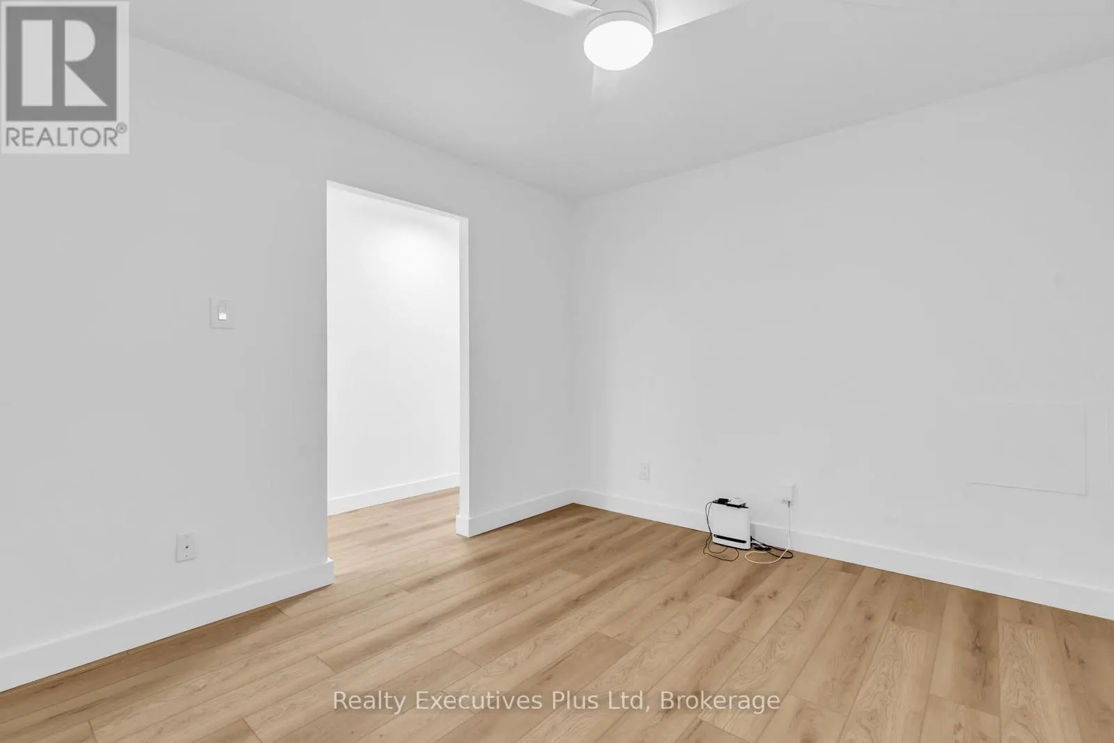 902 - 358 WATERLOO AVENUE, #902