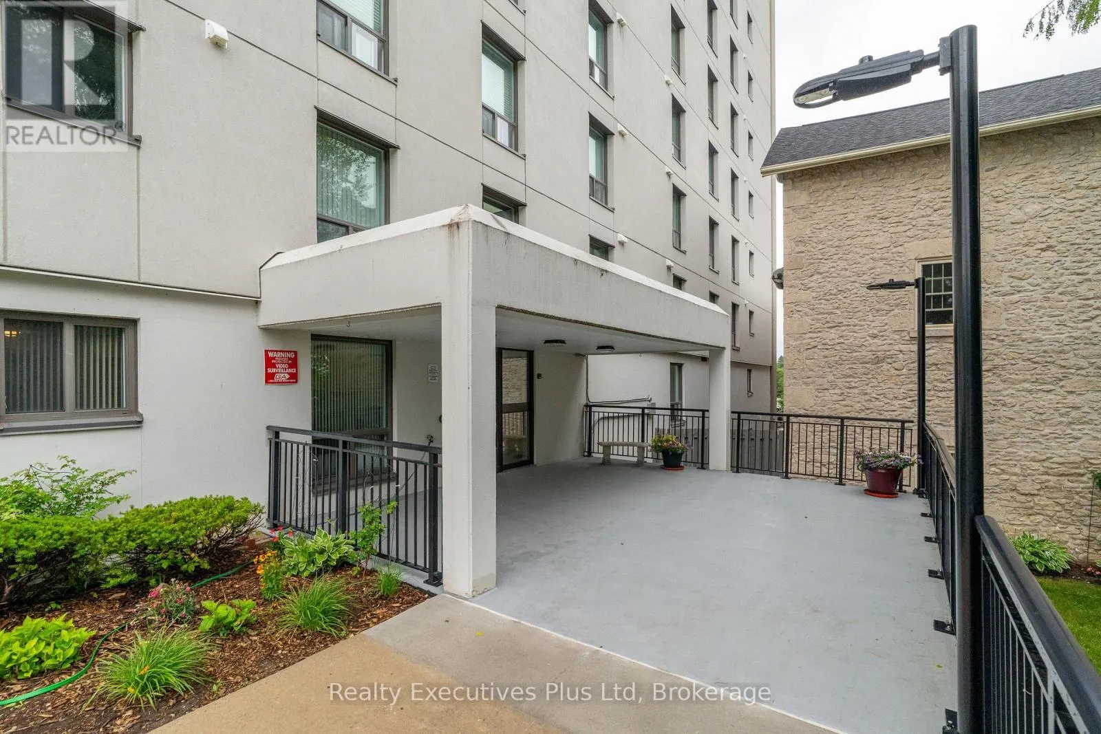 902 - 358 WATERLOO AVENUE, #902