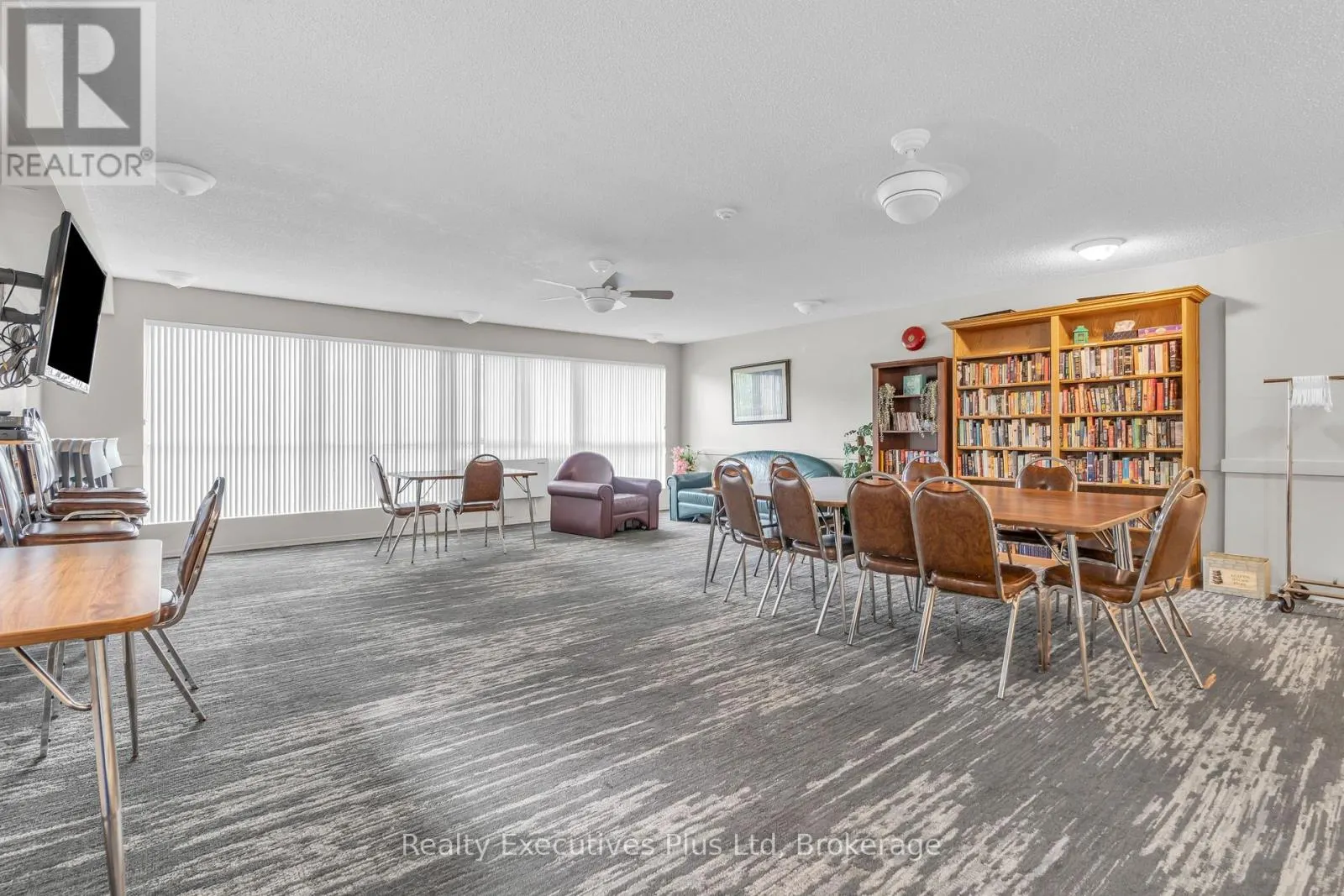 902 - 358 WATERLOO AVENUE, #902