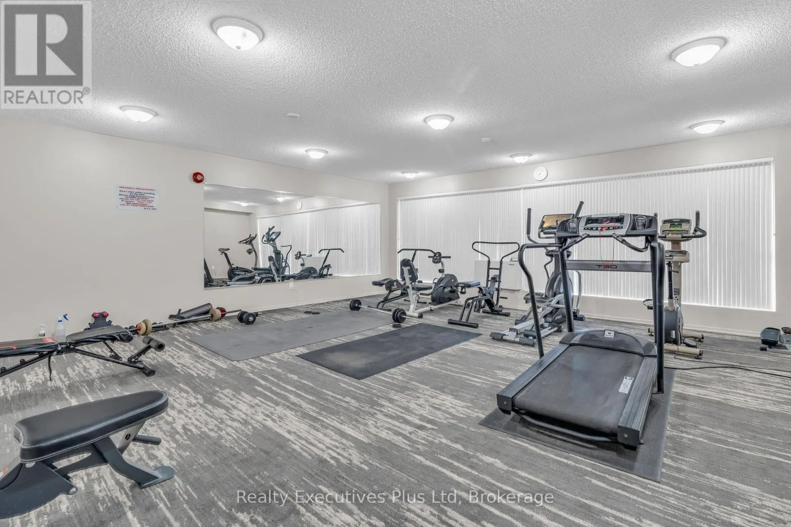 902 - 358 WATERLOO AVENUE, #902