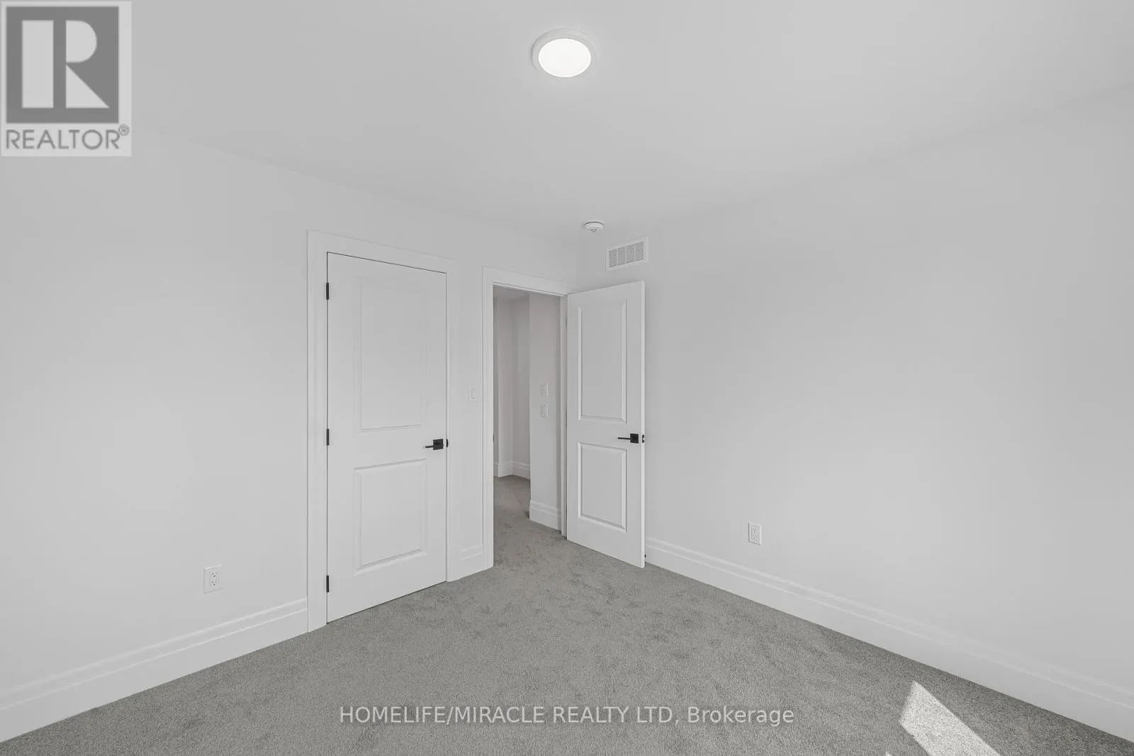 43 MARKLAND AVENUE