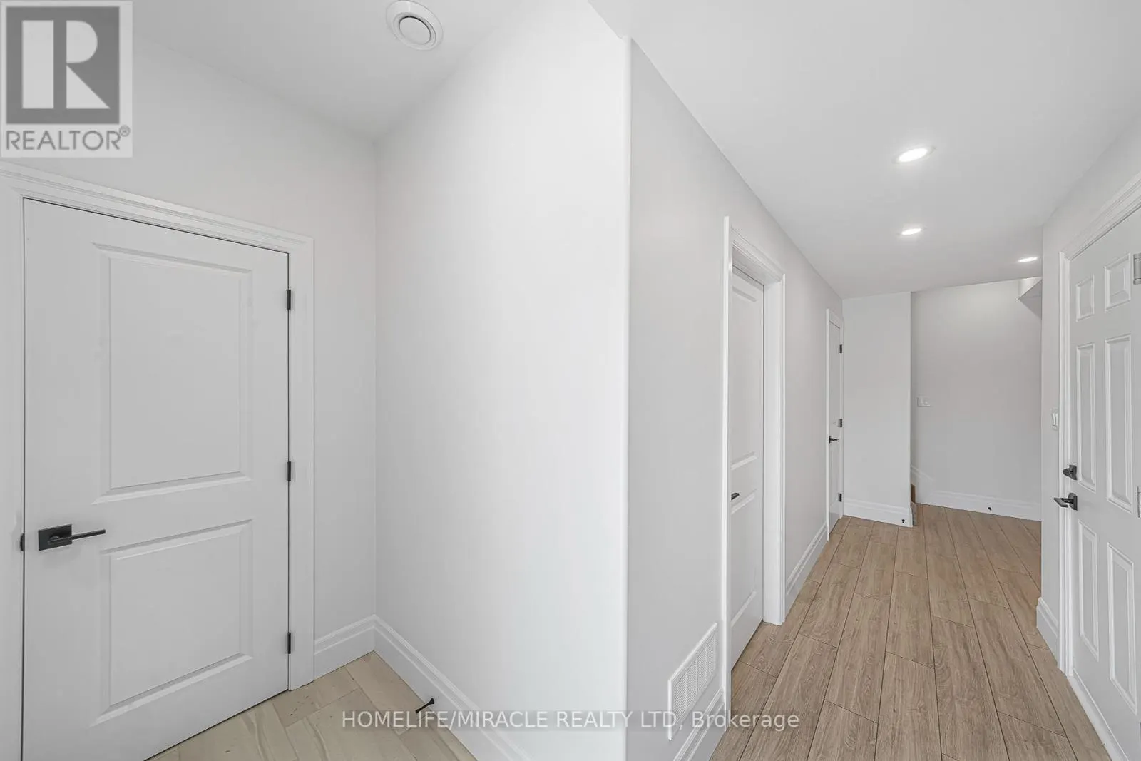 43 MARKLAND AVENUE