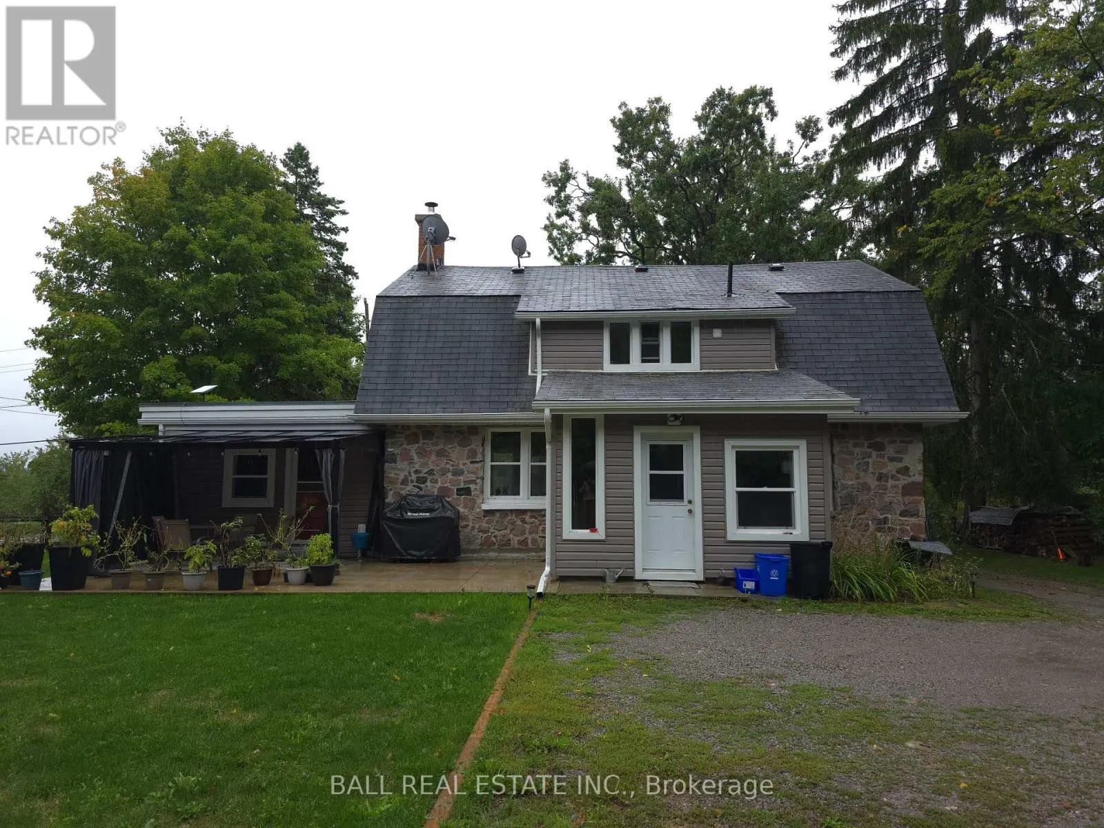 2056 YOUNG'S POINT ROAD