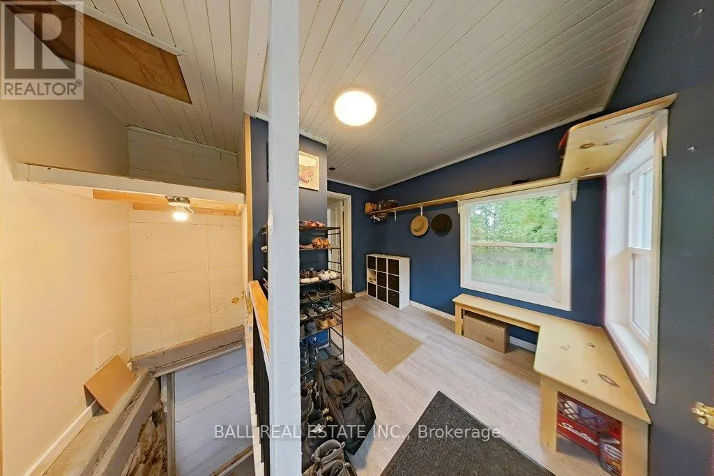 2056 YOUNG'S POINT ROAD