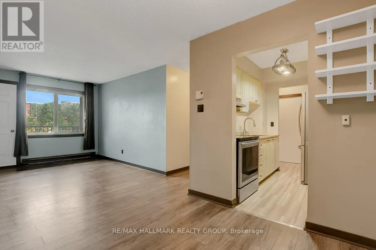 401C - 2041 ARROWSMITH DRIVE