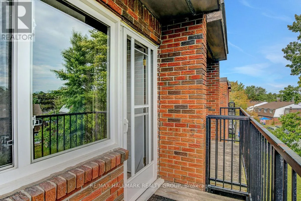 401C - 2041 ARROWSMITH DRIVE