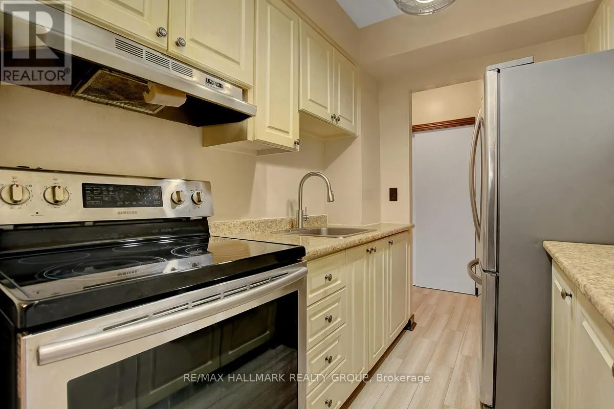 401C - 2041 ARROWSMITH DRIVE