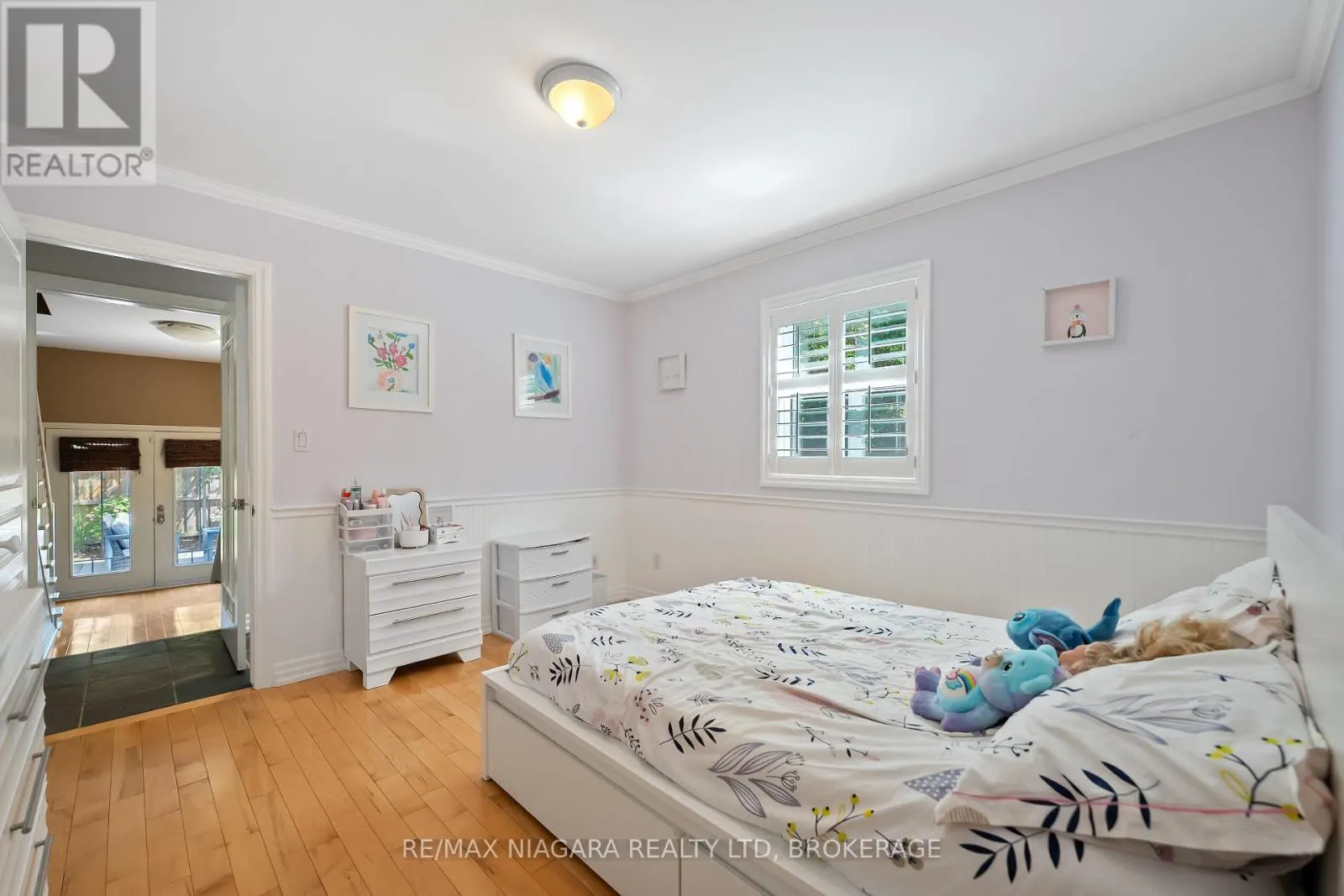 1 GRAHAM AVENUE