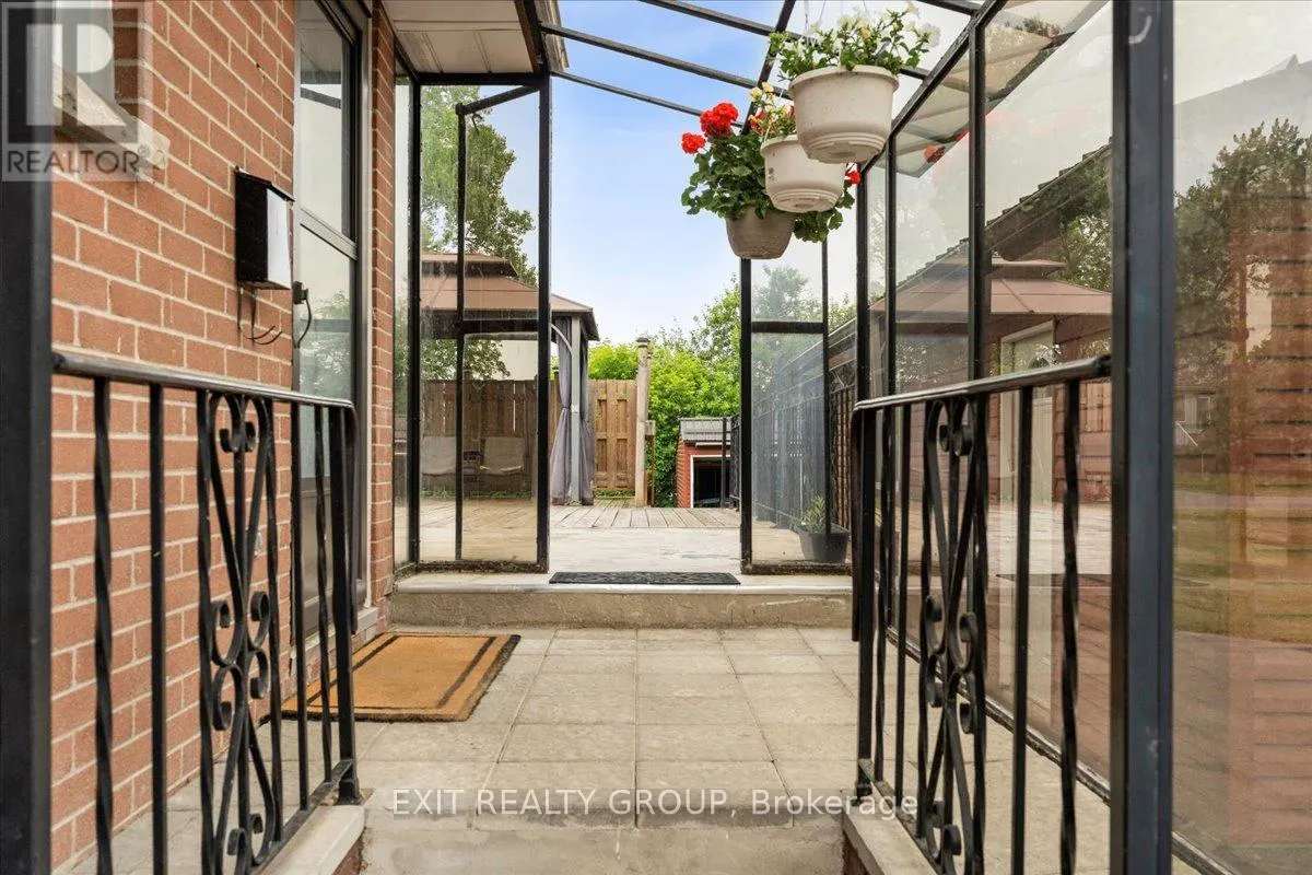 29 BARRY ROAD