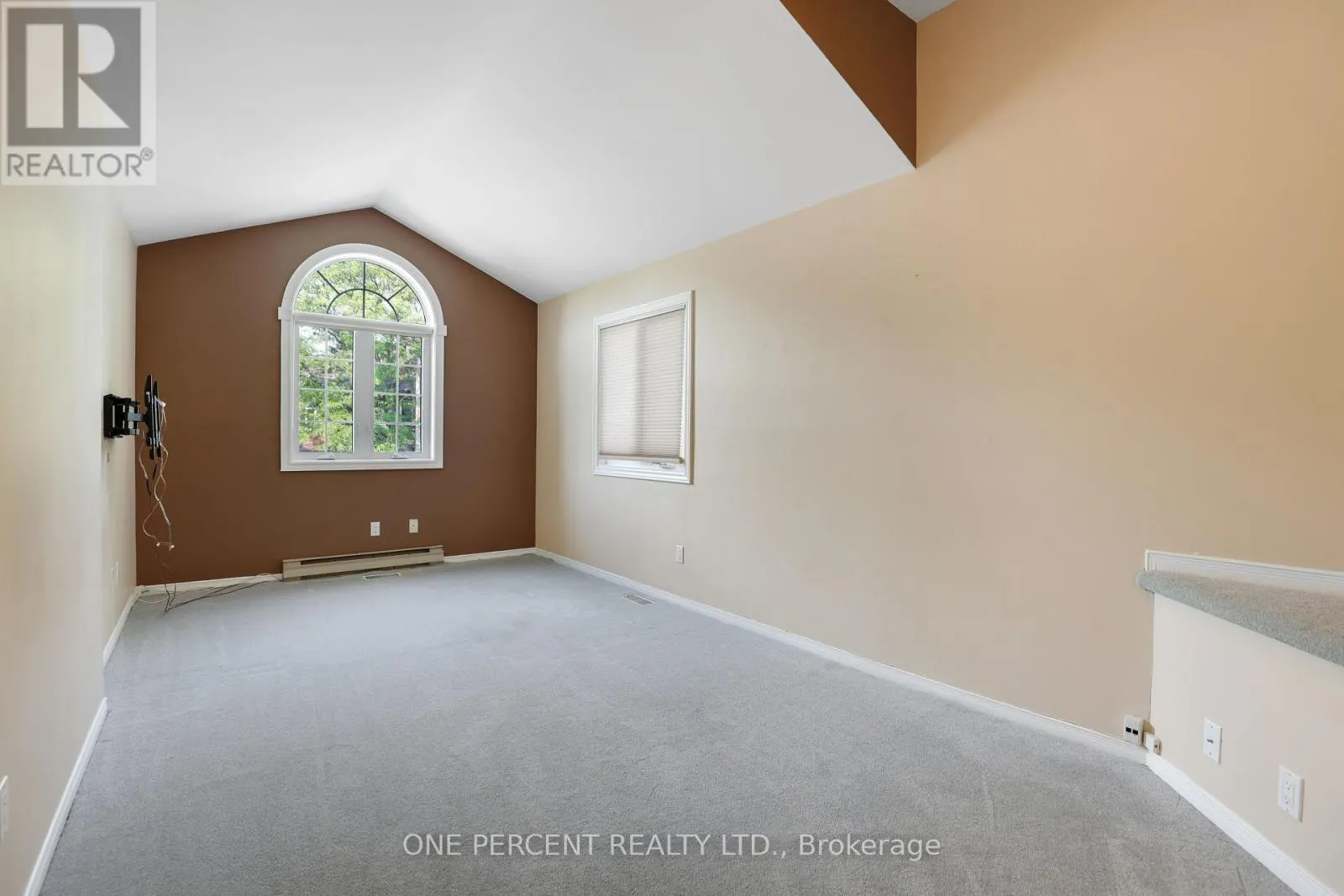29 WINDEYER CRESCENT