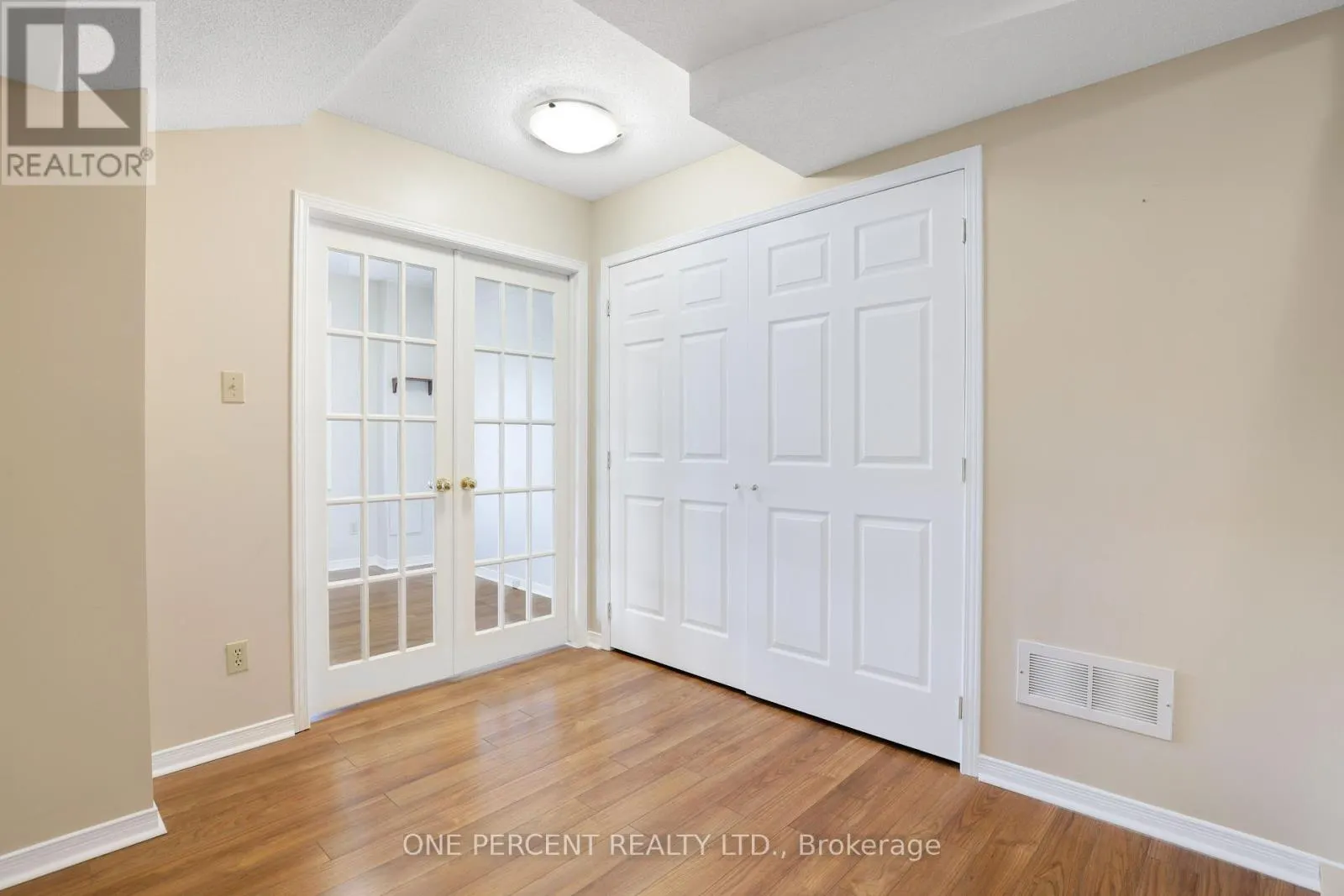 29 WINDEYER CRESCENT