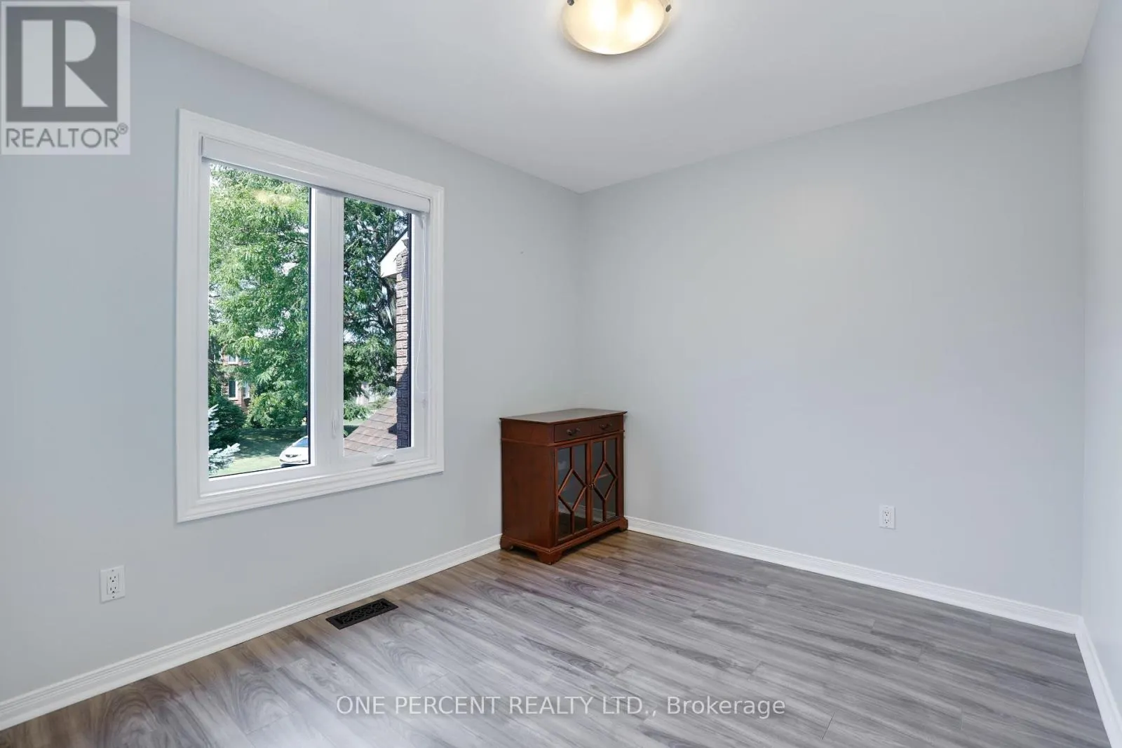 29 WINDEYER CRESCENT