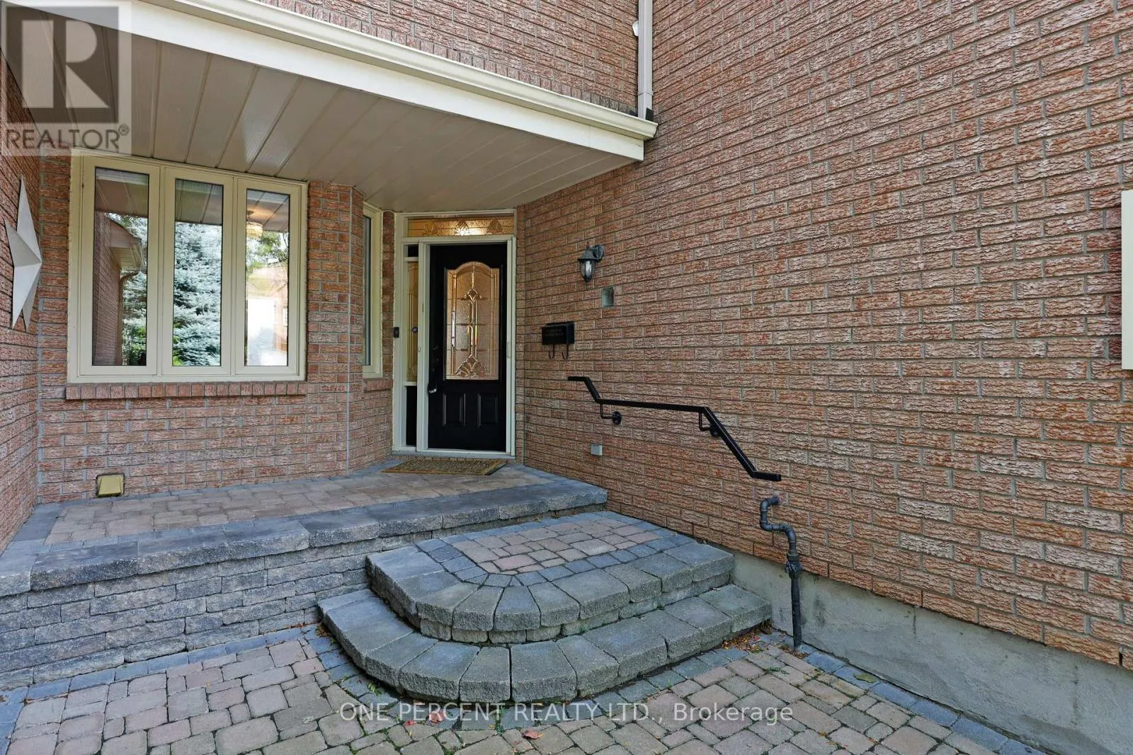 29 WINDEYER CRESCENT