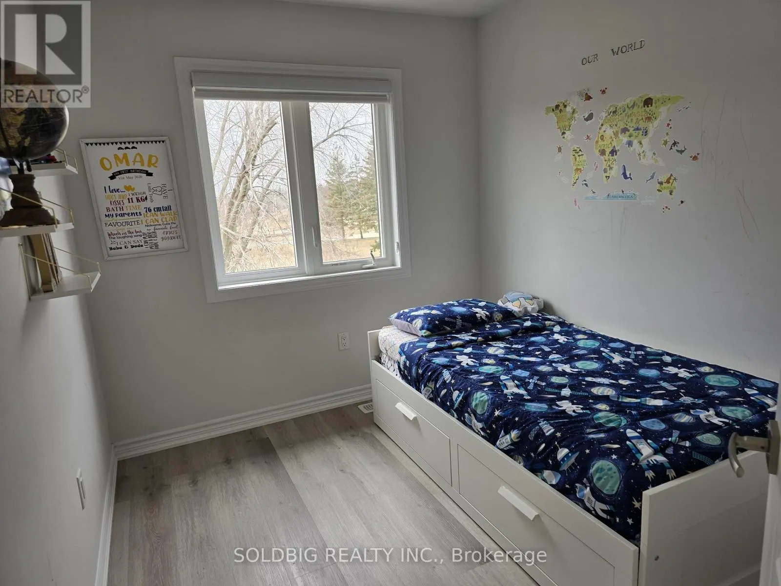 21 - 124 COMPASS TRAIL