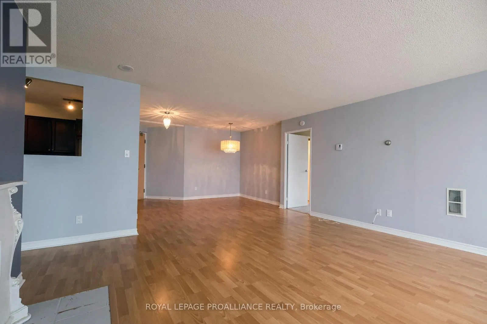 1201 - 350 FRONT STREET, #1201
