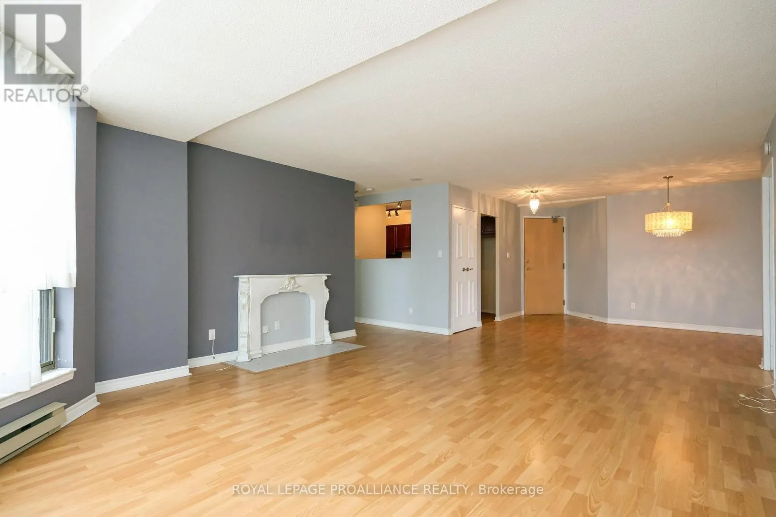 1201 - 350 FRONT STREET, #1201