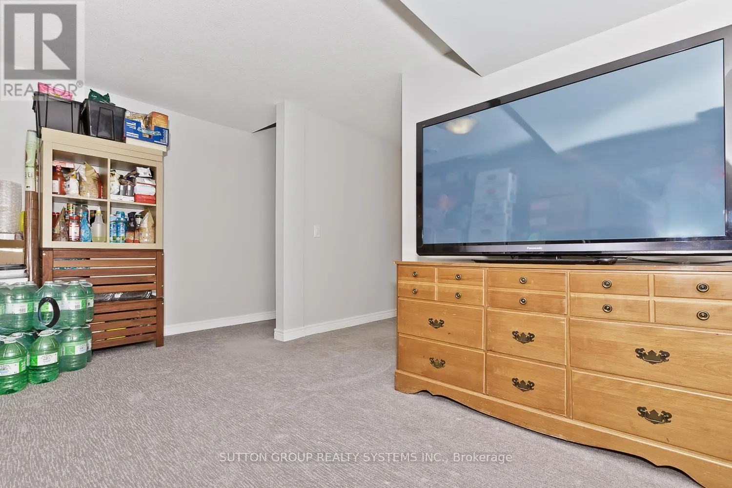 50 - 7768 ASCOT CIRCLE