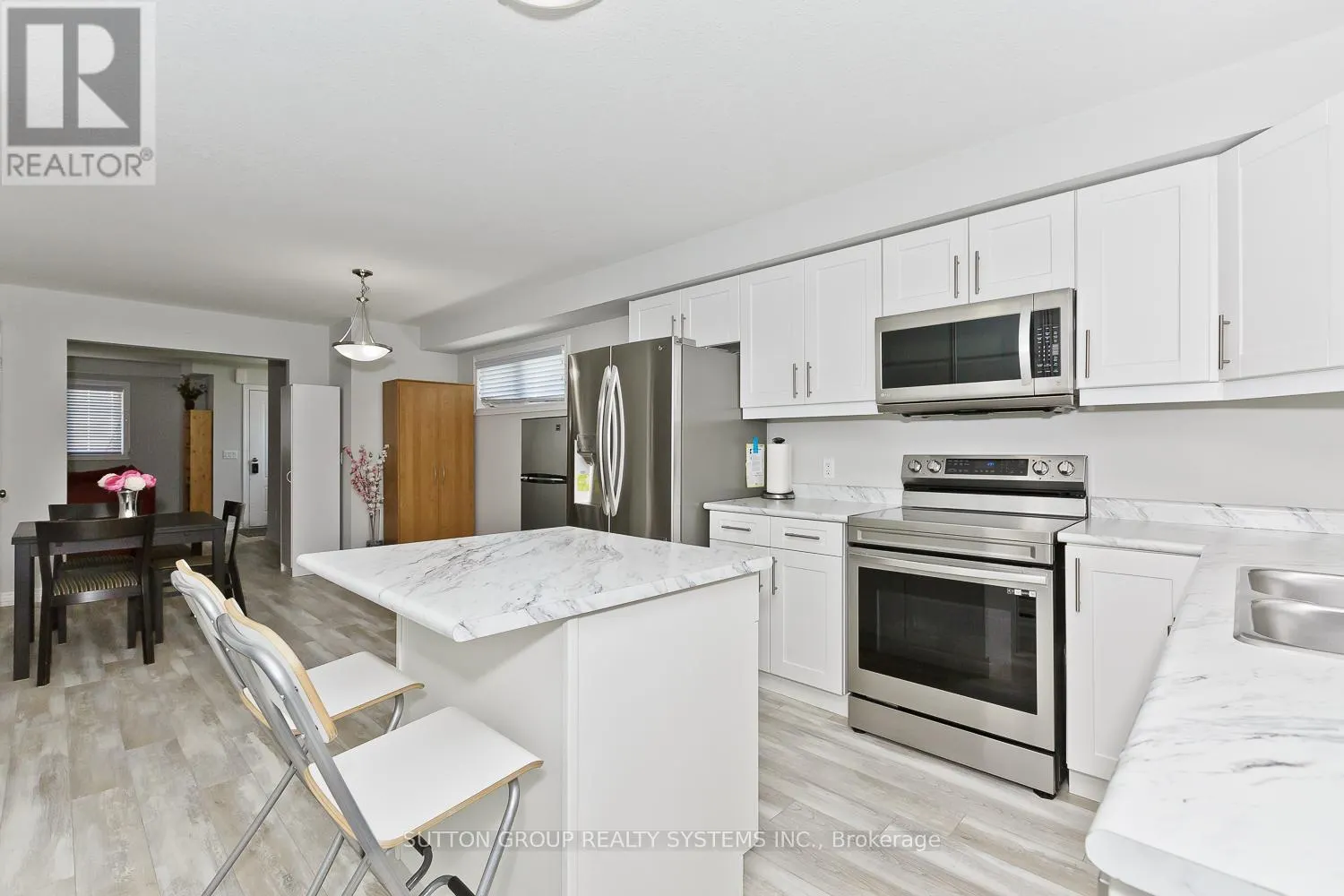 50 - 7768 ASCOT CIRCLE