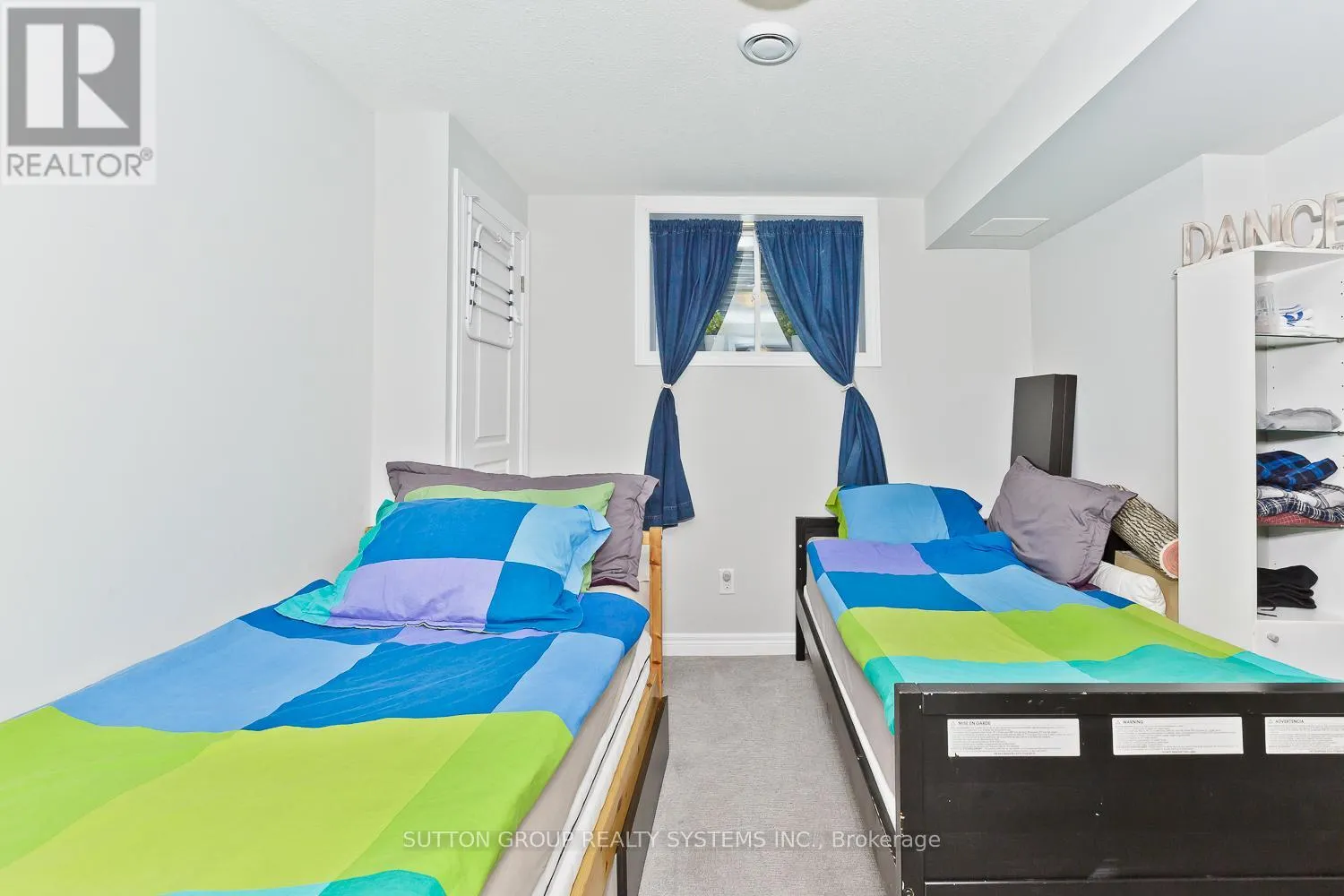 50 - 7768 ASCOT CIRCLE