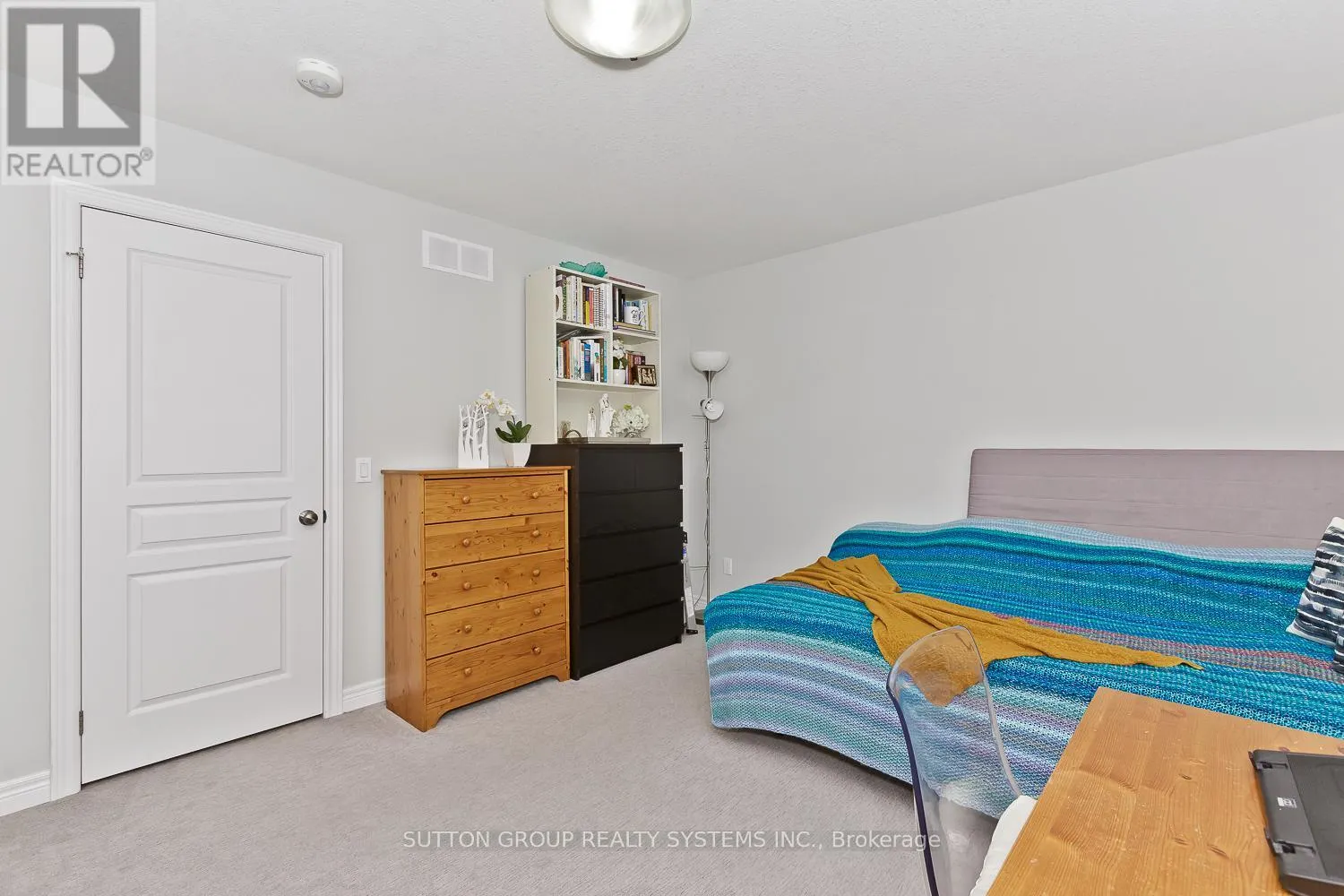 50 - 7768 ASCOT CIRCLE