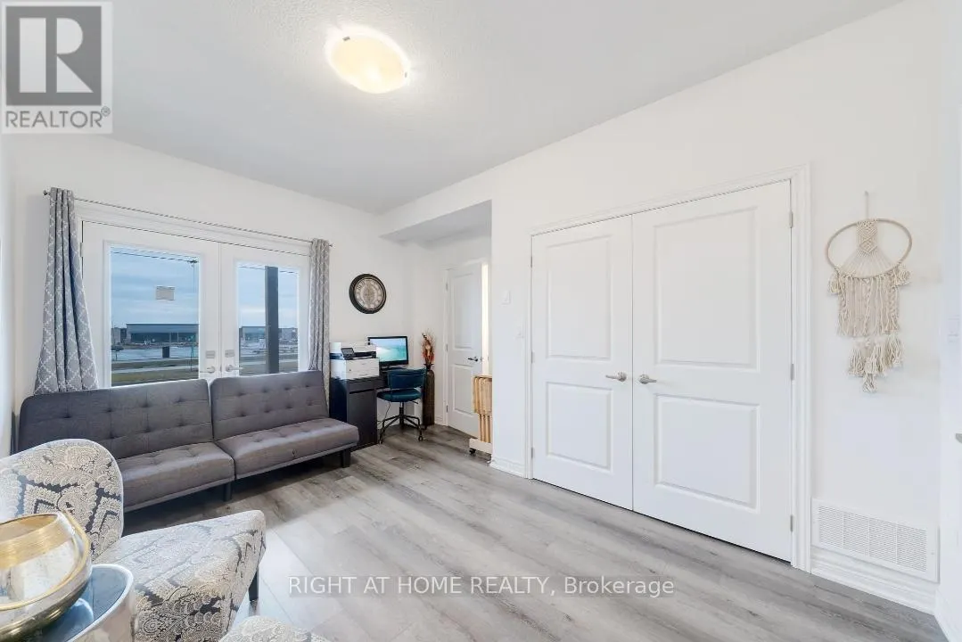 44 - 120 COURT DRIVE