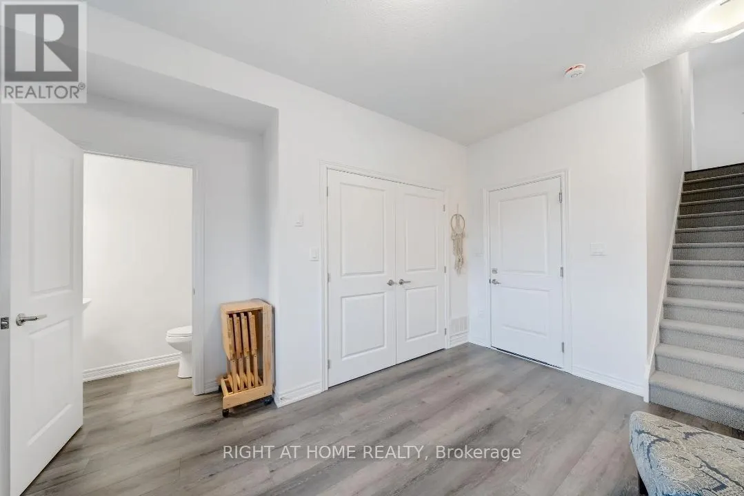 44 - 120 COURT DRIVE