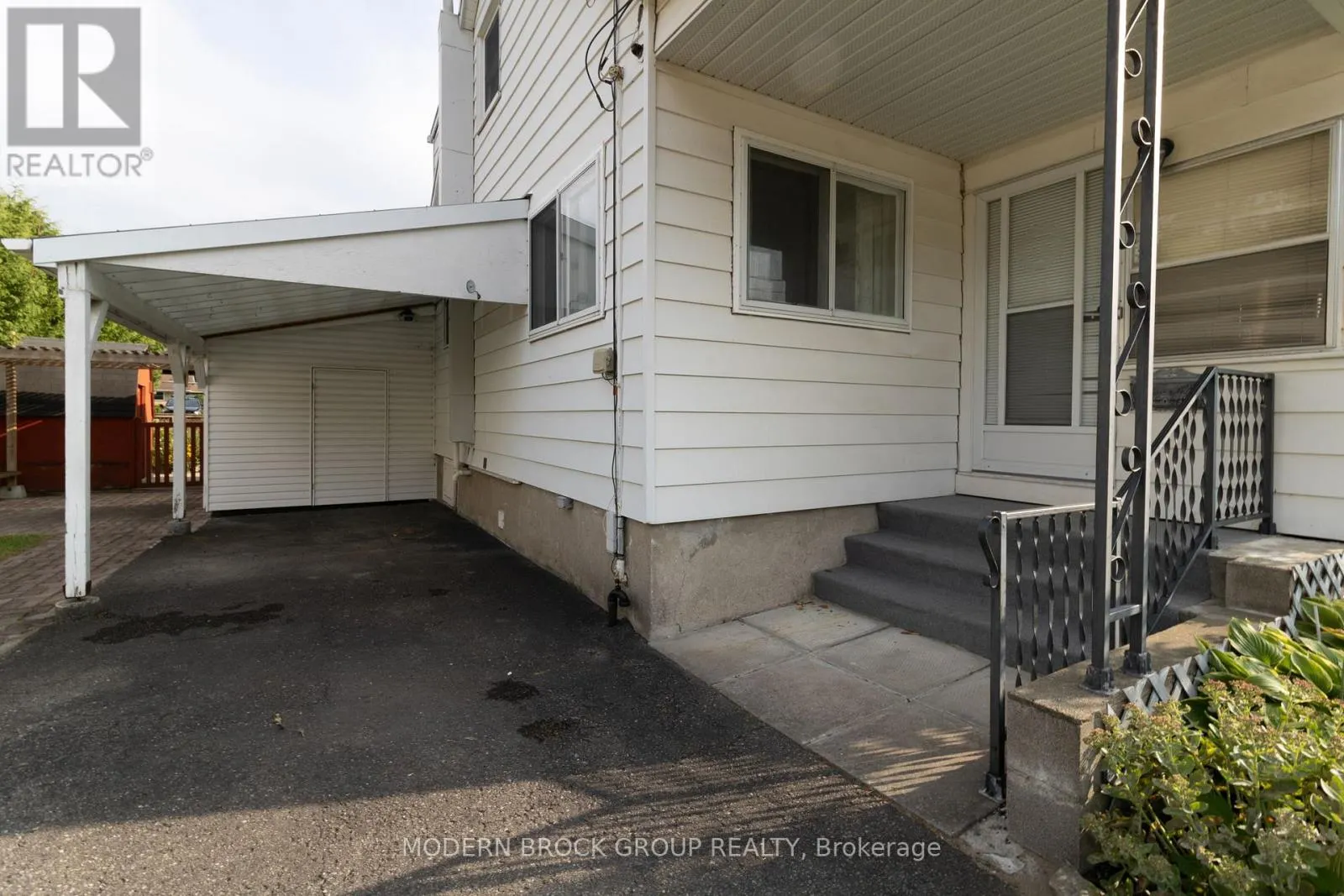 35 BROADWAY AVENUE