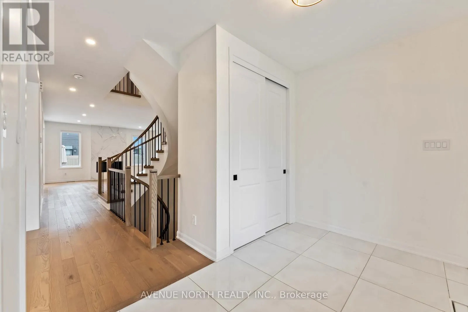 34 JETTY DRIVE